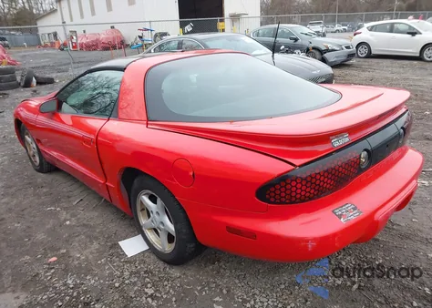 1999 Pontiac Firebird z USA, uszkodzony, nr VIN 2G2FS22KXX2219138